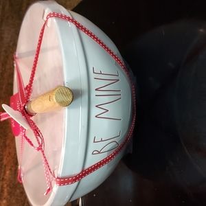 RAE DUNN BE MINE BOWL WITH SPATULA XOXO NEW.